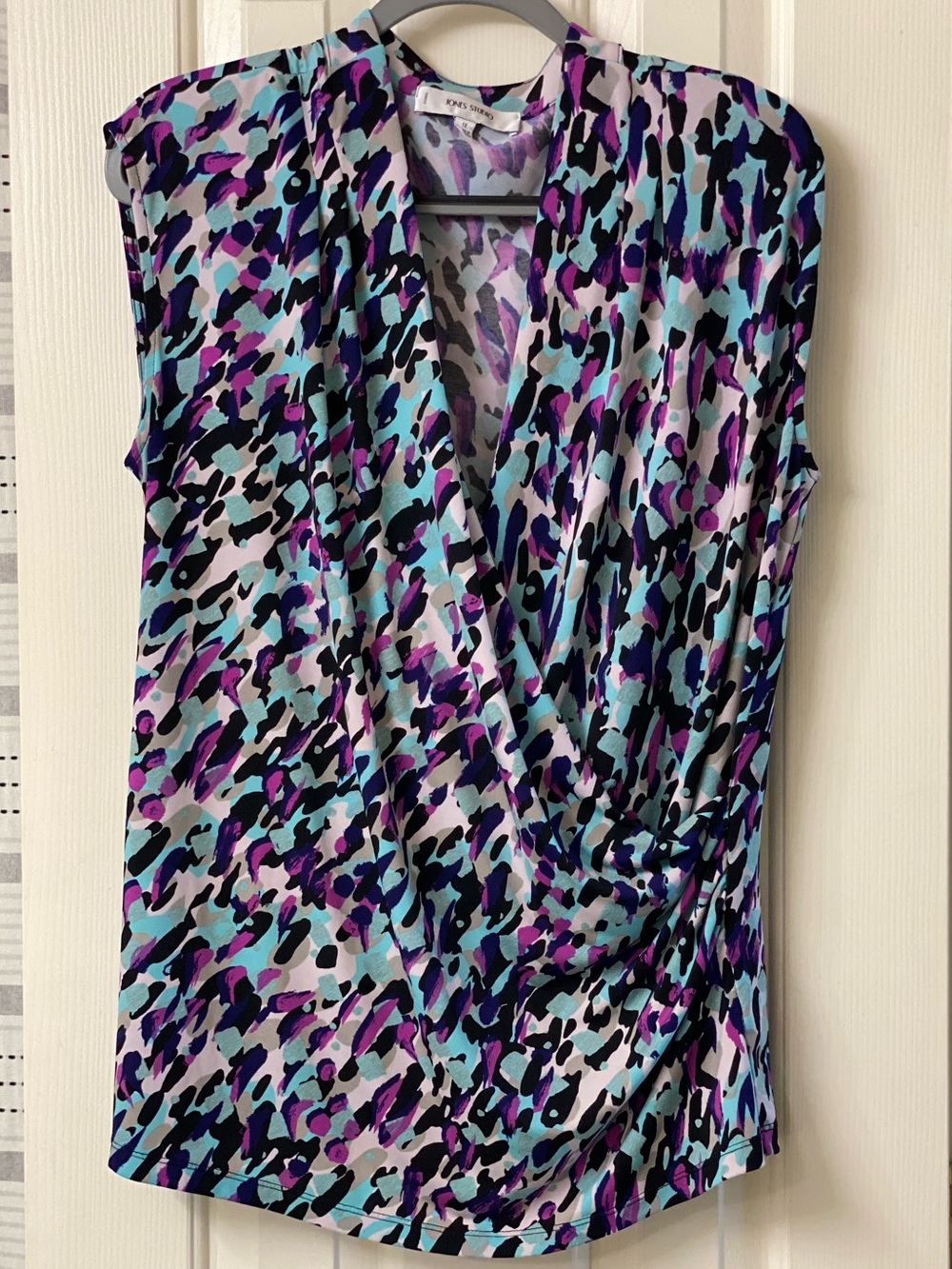 JONES STUDIO Abstract Print Drape Wrap Sleeveless Top Size 1X